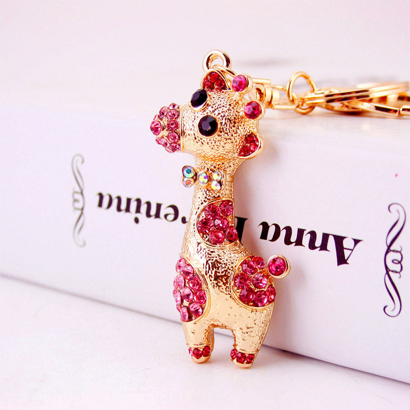 Fashionable and creative diamond studded crystal cute cartoon giraffe keychain zoo small gift metal pendant 845