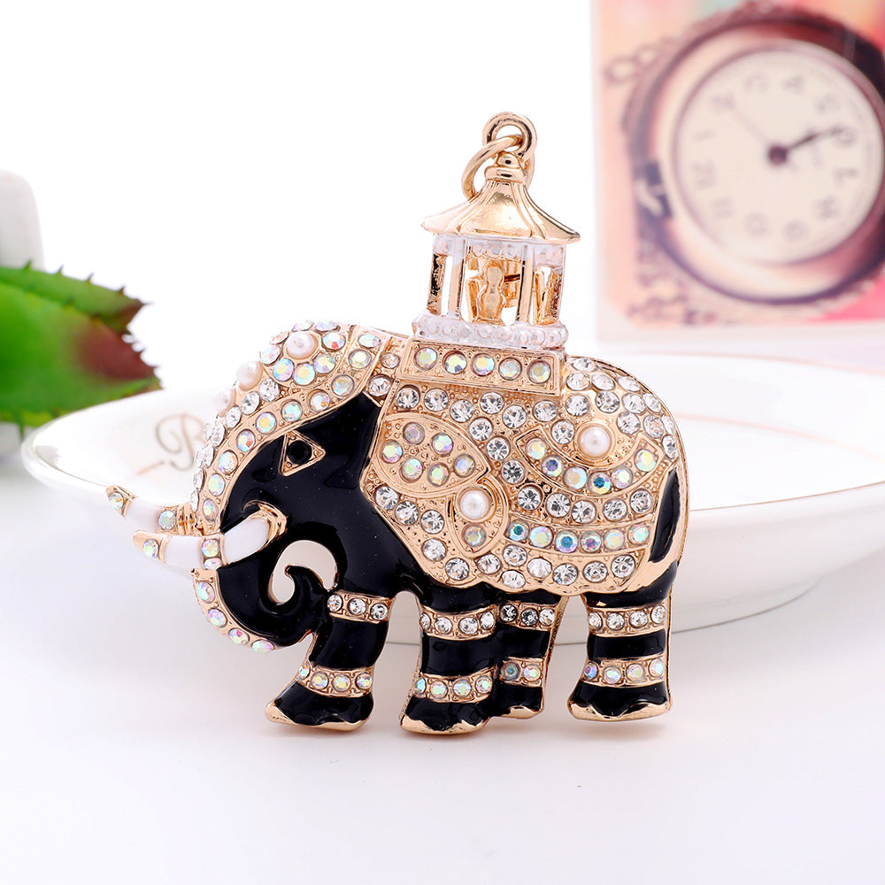 Cross border car keychain cute elephant pendant alloy keychain pendant cartoon small gift creative