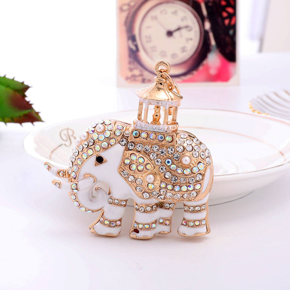 Cross border car keychain cute elephant pendant alloy keychain pendant cartoon small gift creative