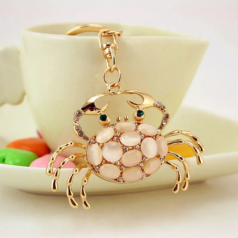 Whimsical Crab Keychain for Women - Sparkling Cat's Eye Crystal Car Keyring & Bag Charm, Durable Metal Ocean-Themed Jewelry